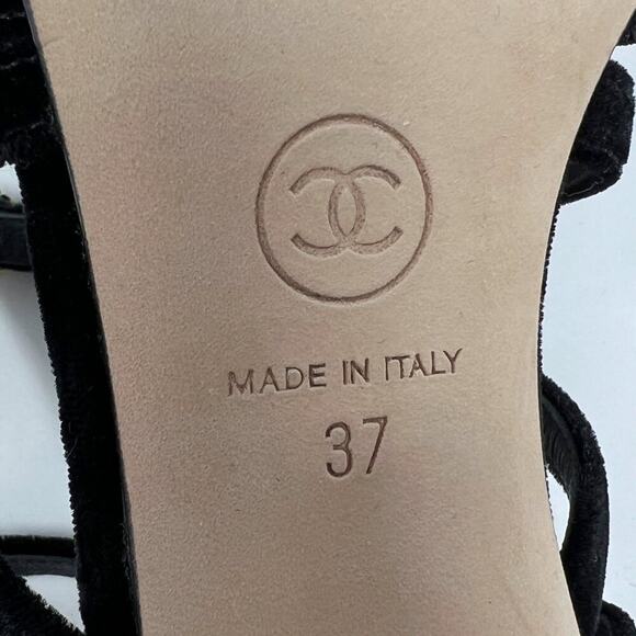 Chanel Black Velvet Patent Leather Buckle Strappy Logo Sandals – Size 37 - Picture 7 of 10